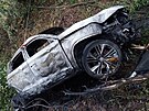 Auto vyletlo ze silnice a zaalo hoet. idie nali mrtvho pod vozem. (2....