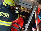 Hasii a zchrani spolupracovali pi zchran mue, na kterho v...
