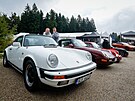 Majitel voz znaky Porsche se pravideln schzej na srazech. Zatm posledn...