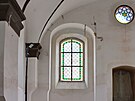 Sklenn vitre nechala husitsk crkev obnovit ve vech oknech bval...