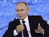 Vladimir Putin na ekonomickém fóru ve Vladivostoku (5. záí 2025)