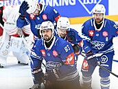 Útoník imon Stránský spchá ke spoluhrám po vsteleném gólu.