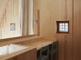 Bez zbyte�ného trámoví si organizace prostoru m��e dovolit být vertikální....