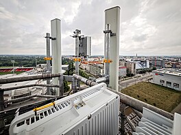 Výhledy od BTS operátora O2 na telekomunika�ní v�i v Pardubicích