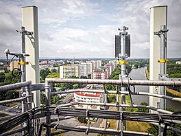 Výhledy od BTS operátora O2 na telekomunika�ní v�i v Pardubicích