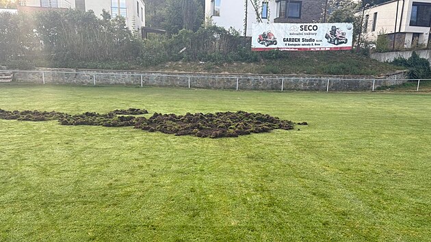 Fotbalistm SK Jundrov rozryli divoci hit. Mustvu z brnnsk mstsk sti zpsobili kodu za statisce korun. (5. z 2025)