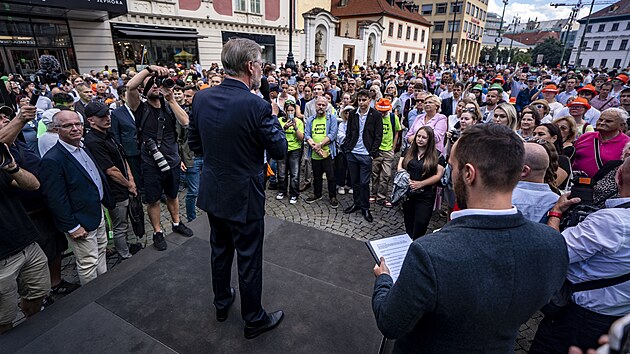 Koalice SPOLU po�ádala p�edvolební mítink v Praze na nám�stí Republiky,...