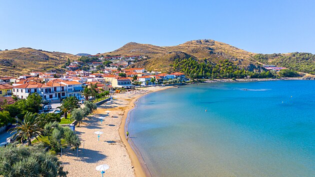 L�mnos v Egejsk�m mo�i v�s okouzl� pohodou a p��v�tivou atmosf�rou.