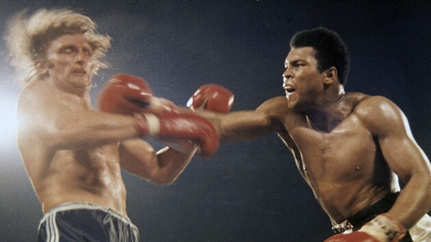Joe Bugner a Muhammed Ali v legendárním zápase v roce 1973.