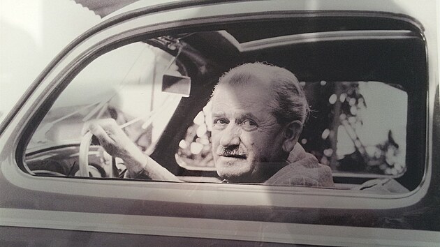 �koda Auto otev�r� ve Vratislavic�ch po rozs�hl� rekonstrukci muzeum v rodn�m dom� konstrukt�ra Ferdinanda Porscheho. V n�m lid� mimo jin� najdou repliku vozu, v n�m� Porsche p�ijel v roce 1903 z V�dn� do rodn�ch Vratislavic, m�n� zn�m� sn�mky Porscheho a jeho voz�. Expozice je ale tak� v�novan� umu �esk�ch konstrukt�r�, kte�� se pod�leli na rozvoji automobilismu.