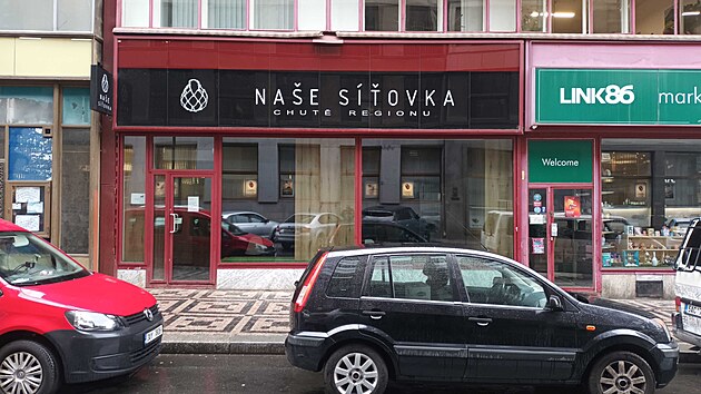 Zav�ená prodejna Na�e sí�ovka v centru Prahy 2. zá�í 2025