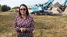 Starostka Ji�íkova Barbora �i�ková. Likvidace nelegální skládky v T�chanov� u...