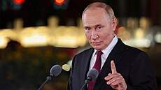 Ruský prezident Vladimir Putin hovo�í na konci své náv�t�vy �íny, kde se...