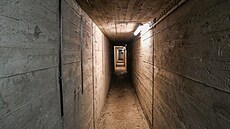 Prohlídková trasa má skoro dva kilometry a vede i podzemím.