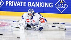 Gaper Kroelj pi rozcvice Komety Brno v Bernu.