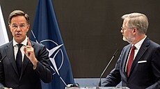 O bezpe�nosti a Ukrajin� jednali ve �tvrtek v Praze premiér Petr Fiala z ODS a...