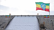 Etiopie na �ece Modrý Nil otev�ela vodní dílo s názvem Velká p�ehrada...
