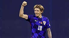 Kristijan Jaki� slaví chorvatský gól.