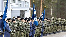 Finská armáda se rozhodla zbavit svastiky na svých vlajkách. (29. listopadu...