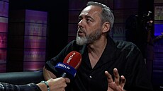 Moderátor Honza D�dek promluvil o odchodu talkshow 7 pád� Honzy D�dka z Primy, reakcích pozvaných host� i otcovství.