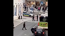 Zásah policie po rvace o zmrzlinu v Hofu. (1. záí 2025)