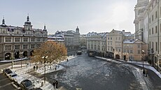 Malostranské námstí bylo ideálním místem pro sklad obchodníka se vím, co...