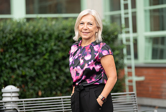 Ve Zlínském kraji vede kandidátku STAN do parlamentních voleb Elika Oláková....