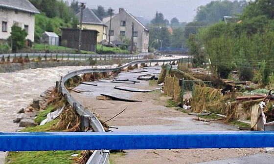 Jednou z en z Jesenicka, která musela absolvovat cestu do porodnice bhem...