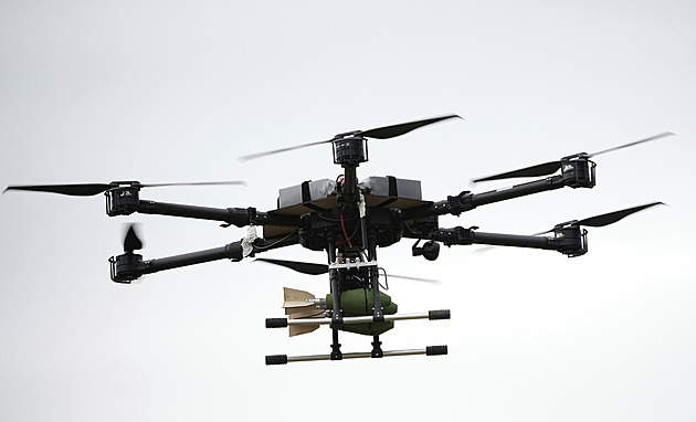 „Dronová zeď“ spadla, ještě než ji postavili. Bezpečnostní politiku Brusel neumí