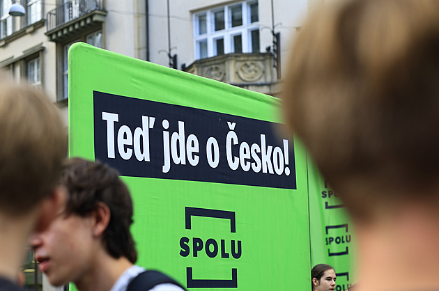 Teď jde SKUTEČNĚ o všechno! Jak nás levice i pravice straší děsivými scénáři, které se nikdy nemohou naplnit