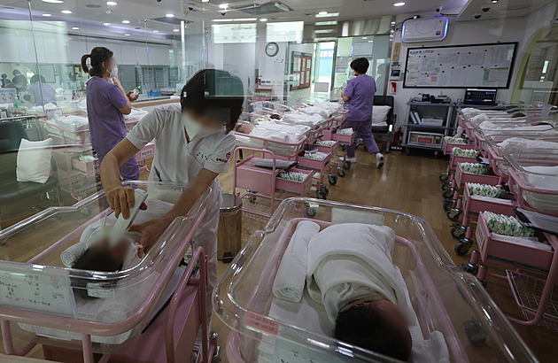 Lidstvo možná již vymírá, aniž by si toho všímalo. Africká čísla jsou nejistá