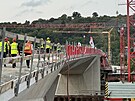 Dvoreck� most b�hem prohl�dky fin�ln� f�ze stavby. (10. ��jna 2025)