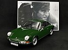 Zelené Porsche 912, se kterým Redford jezdil ve pionáním thrilleru Spy Game,...
