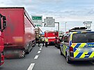Dopravn nehoda omezila provoz v ulici 5. kvtna v Praze. (10. z 2025)