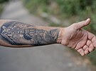 Ukrajin�t� voj�ci a jejich tetov�n�. (z��� 2025)