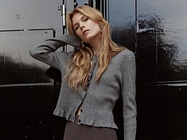 Pokud se adíte mezi eny, které nerady ukazují nohy, nastal vá as. Maxi...