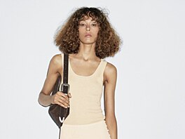 Nikde není psáno, e romantická volánová sukn, kterou jste nosila celé léto,...