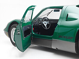 Záliba ve vozech znaky Porsche pimla Redforda v roce 1966 k tomu, e si...