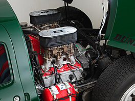 Akoli byl model 904 vyvíjen souasn s novým silniním estiválcovým motorem...