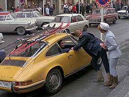 V roce 1969 ve filmu Sjezda ídil Robert Redford Porsche 911 T, jeho oranová...