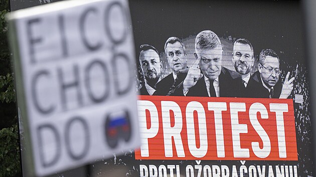 Protest proti konsolida�n�mu bal��ku na Slovensku (16. z��� 2025)