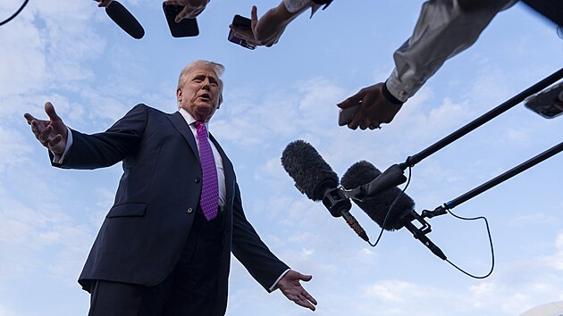 Donald Trump (14. z��� 2025)