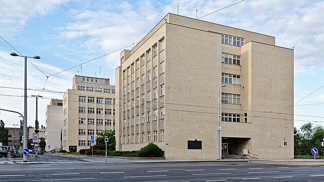 Metnar nechal sundat ukrajinskou vlajku z budovy ministerstva vnitra