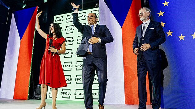 Koalice SPOLU zahjila horkou fzi kampan ped volbami do Poslaneck snmovny. Ve Slovanskm dom v Praze vystoupil Petr Fiala s projevem. (18. z 2025)