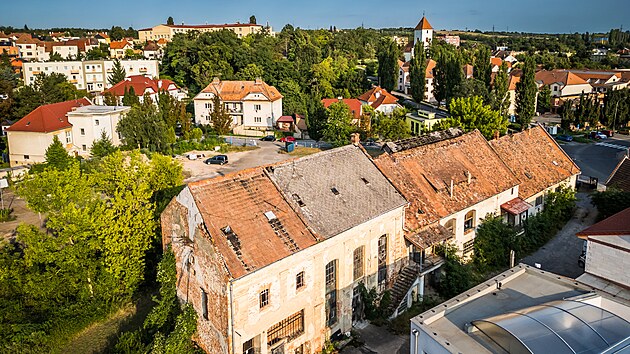B�val� pivovar v Kyjov� ch�tr�. Radnice m� v ruce povolen� na jeho demolici, ��st lid� jej chce zachr�nit.