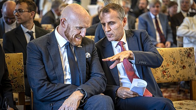 Britsk� a francouzsk� velvyslanec na ministerstvu zahrani�� (15. z��� 2025)