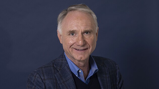 Dan Brown v New Yorku (9. z��� 2025)