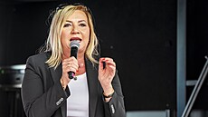 Alena Schillerová vystoupila na p�edvolební kampani Hnutí ANO na Zelném trhu v...