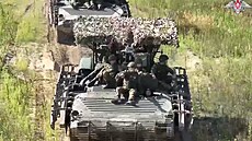 Ruské ozbrojené síly se úastní vojenských cviení Západ-2025 na utajeném...