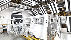 Výroba Land Rover stojí kvli hackerskému útoku u nkolik dní.